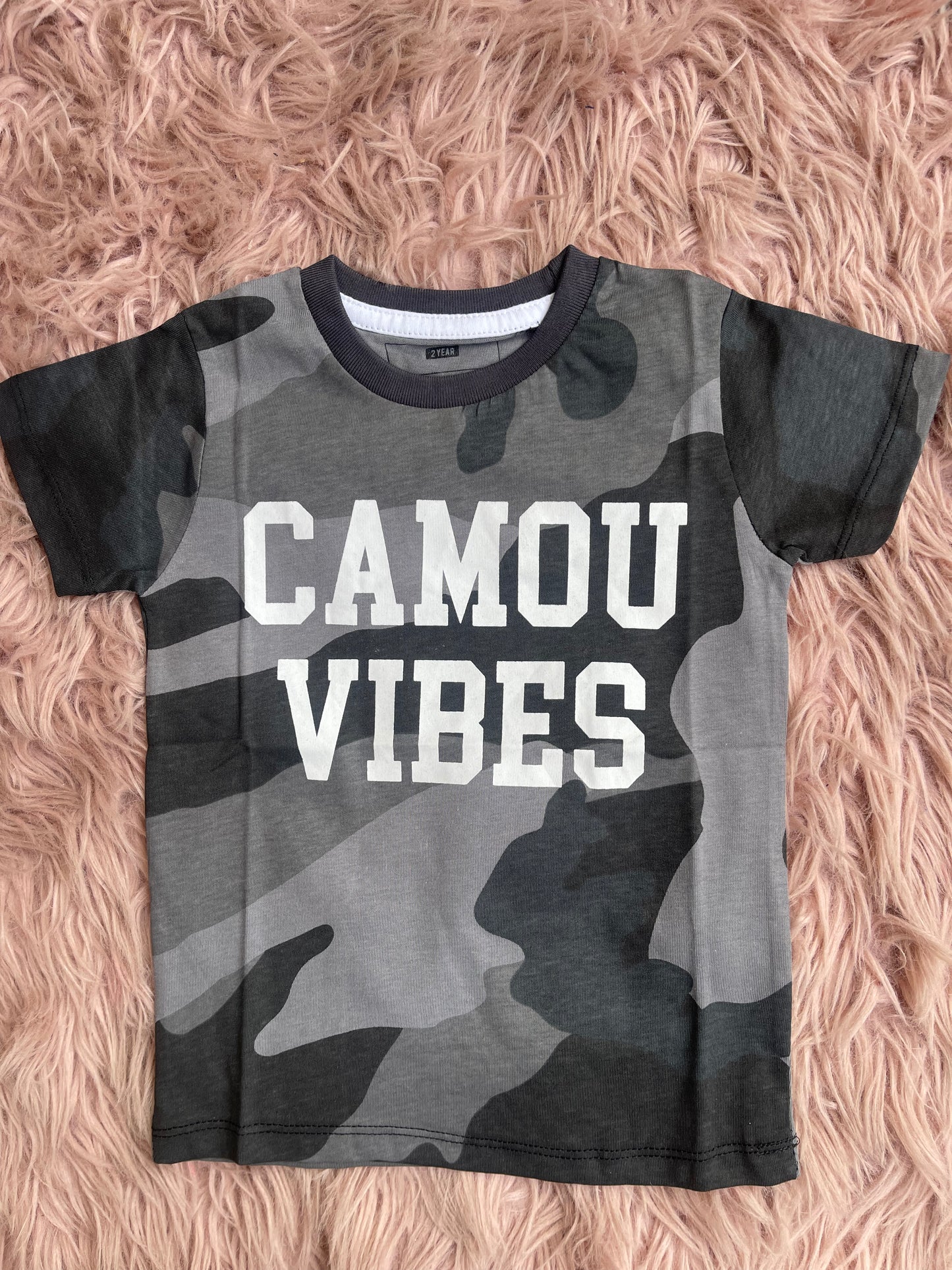 Camou Vibes T-Shirt
