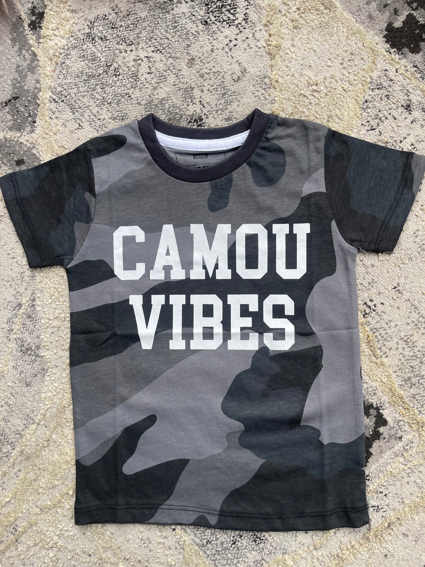 Camou Vibes T-Shirt