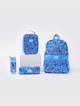 Giggle By Smiggle 4 Piece Bundle